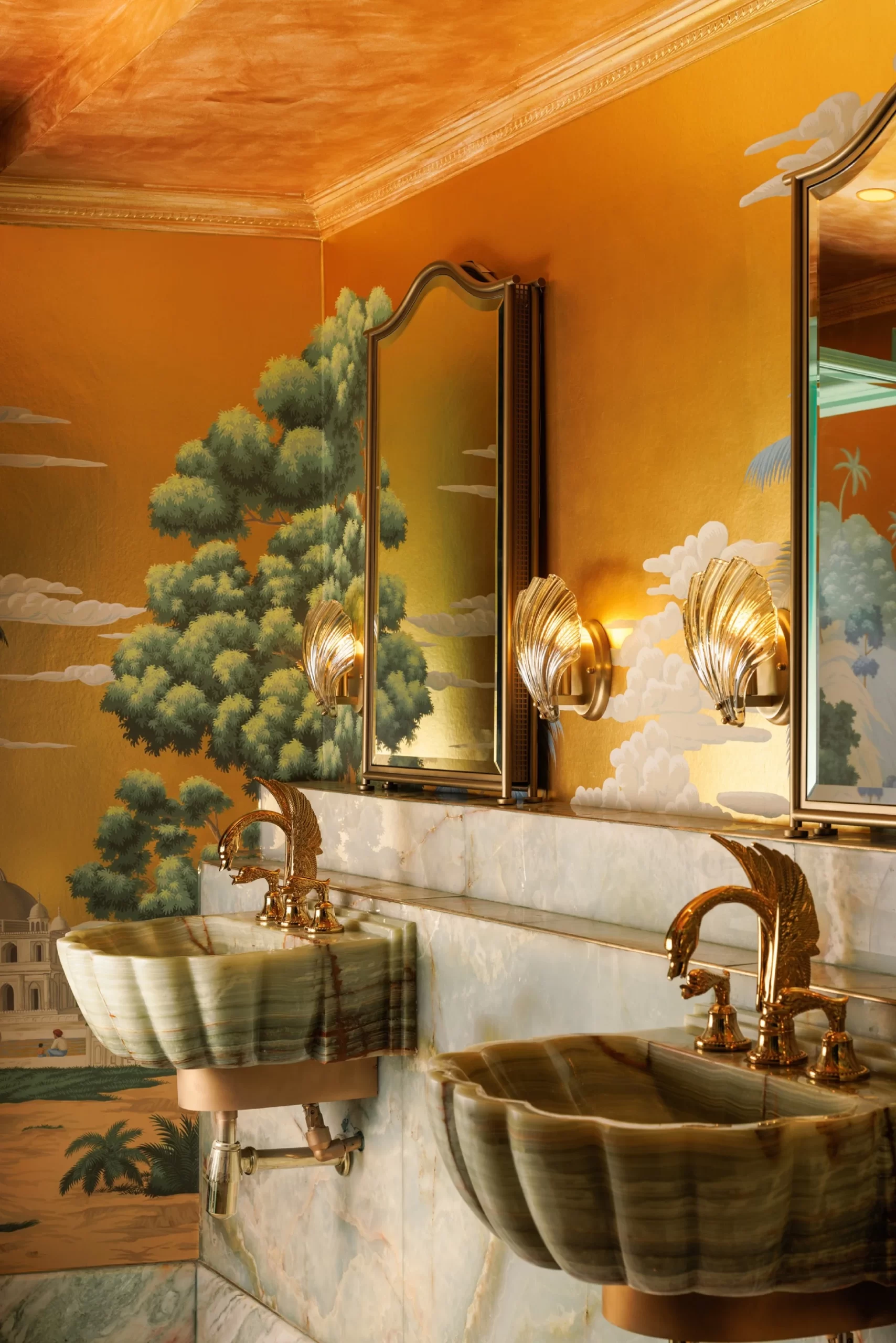 TX_SerangoonHouse_Restaurant_Washroom_M_Portait